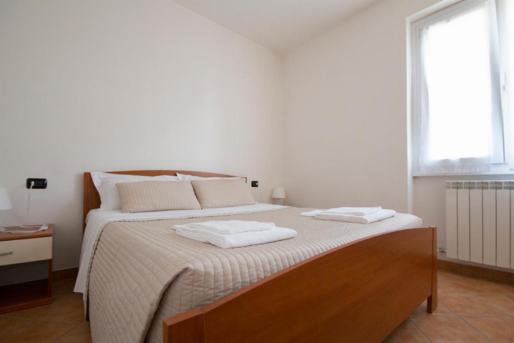 Room image 4